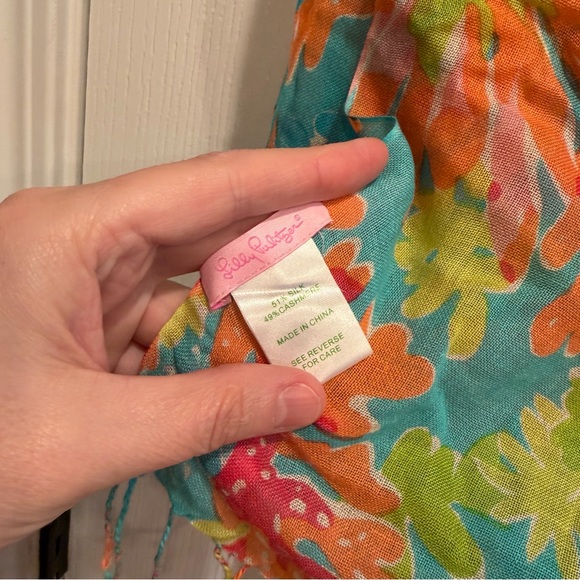 Lilly Pulitzer Murfee Crystal Waters Trippin & Sippin Fringe Scarf Silk Cashmere - Picture 4 of 6